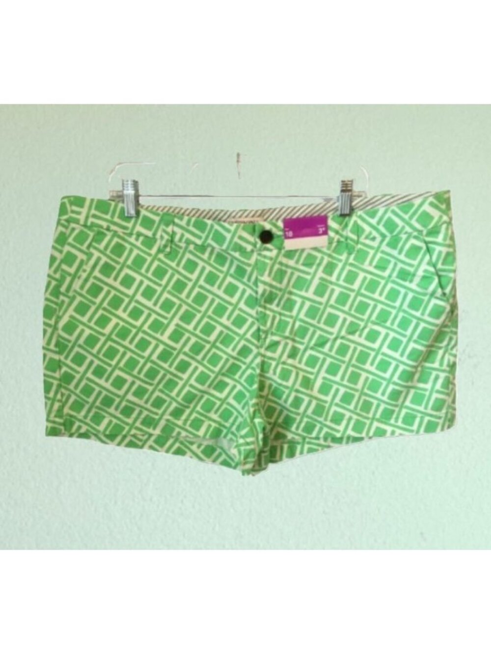 Merona Ladies Shorts Cotton NWT Mint Green & White Size 18 with 3” Inseam